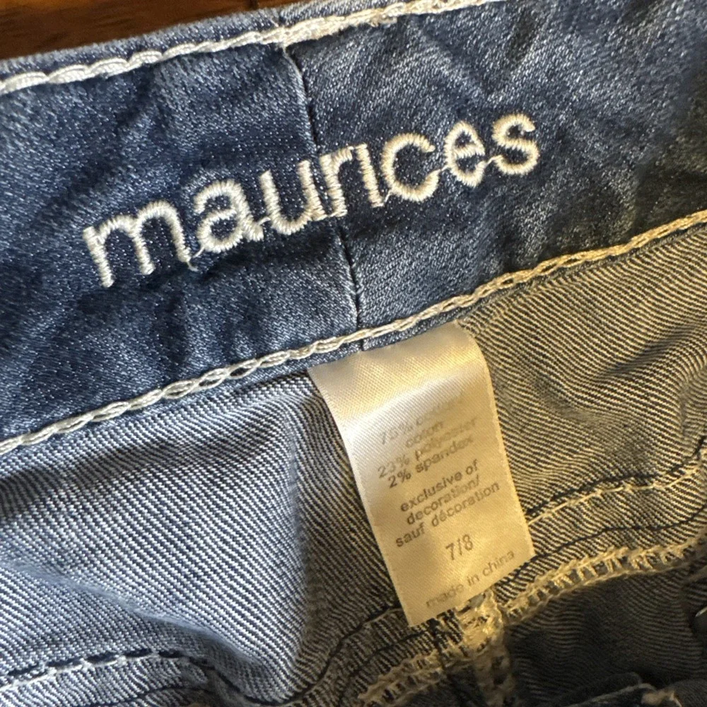 Maurices‎ Jeans 7/8 Bootcut Blue Embroidered Pockets Stretch Mid Rise Y2K - Picture 3 of 7